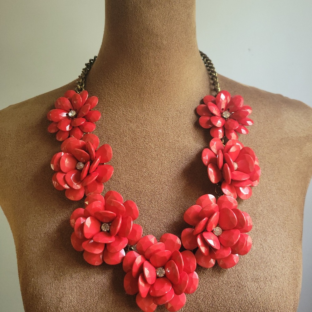J.‎ CrewRed Enamel Flower Statement Necklace Chunky Floral Brass Chain
